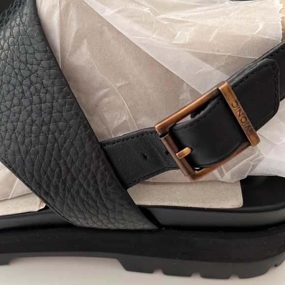 Vionic black sandals, brand new, never been worn. - Picture 2 of 8